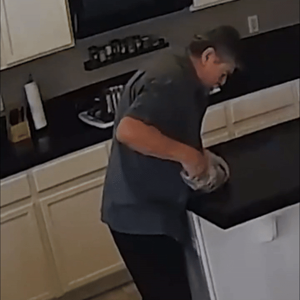 elderly2-ezgifcom-video-to-gif-converter__PID:daeae39c-6ad9-4050-8d0f-697d988d105a